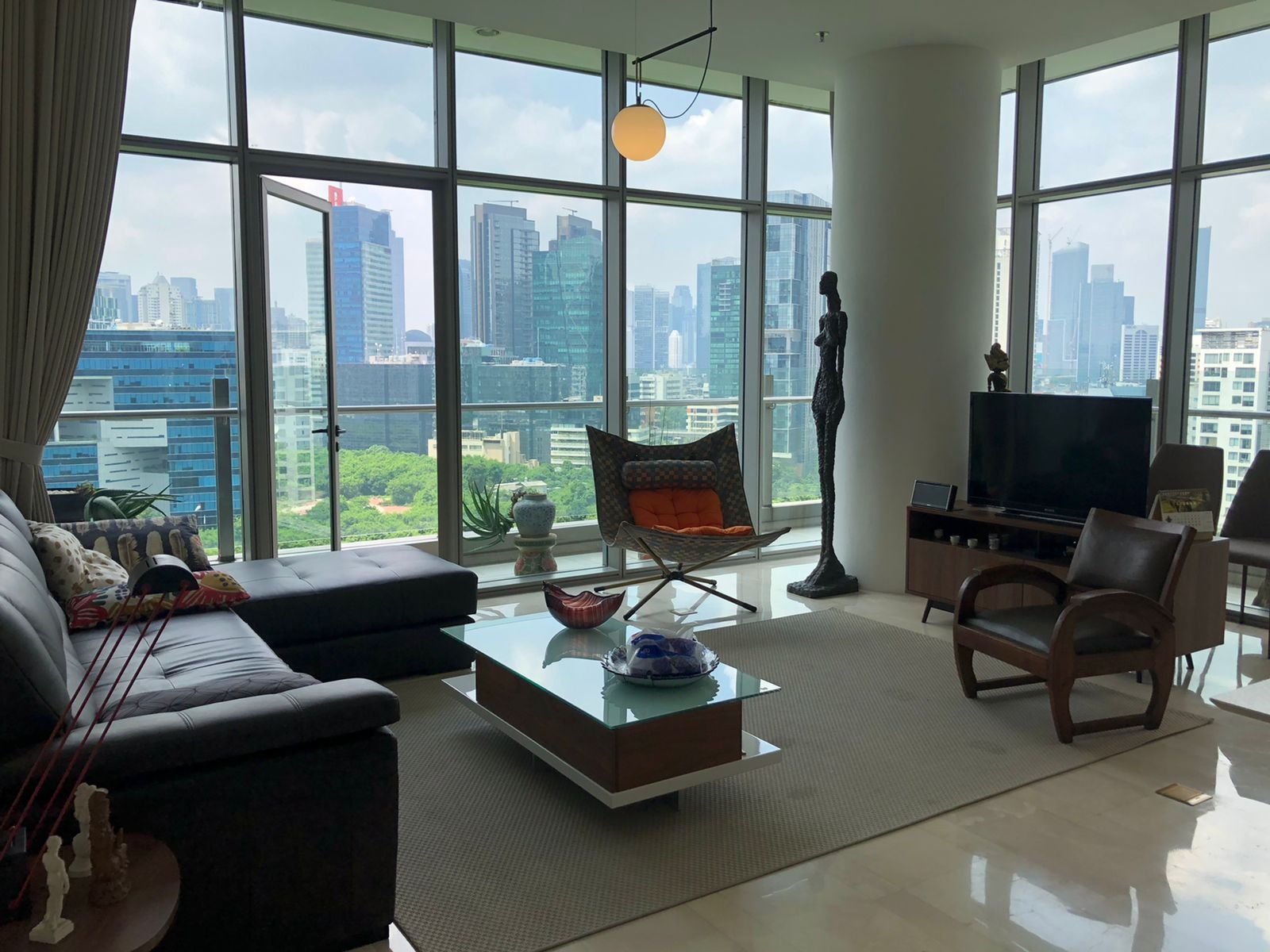 Rent/Sewa Verde Two Apartement at Kuningan 3BR - Luas 211m2